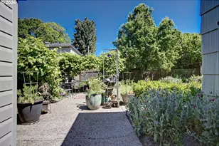 9318 N Tyler Ave, Portland, OR 97203 - Photo 33