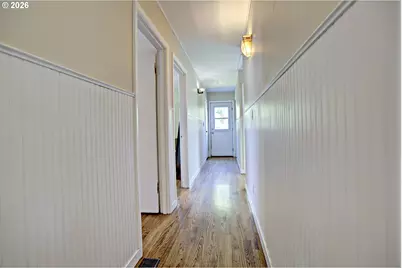 9318 N Tyler Ave, Portland, OR 97203 - Photo 19
