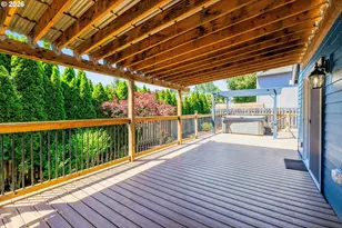 10555 SW 133rd Pl, Beaverton, OR 97008 - Photo 37