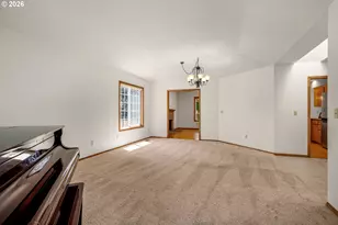 10555 SW 133rd Pl, Beaverton, OR 97008 - Photo 7