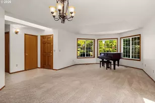 10555 SW 133rd Pl, Beaverton, OR 97008 - Photo 5