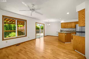 10555 SW 133rd Pl, Beaverton, OR 97008 - Photo 15