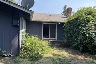 1680 W Quinalt St, Springfield, OR 97477 - Photo 5