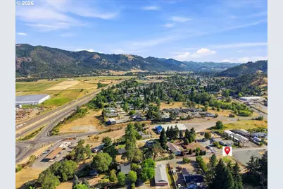 221 Briggs Dr, Myrtle Creek, OR 97457 - Photo 29