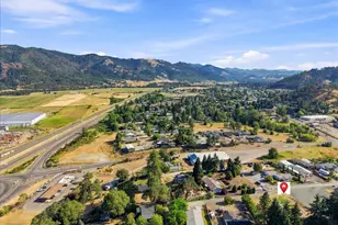 221 Briggs Dr, Myrtle Creek, OR 97457 - Photo 29