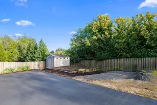 4556 SW Taylors Ferry Rd, Portland, OR 97219 - Photo 47