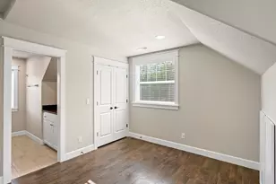 4556 SW Taylors Ferry Rd, Portland, OR 97219 - Photo 43