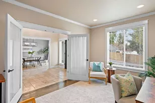 4556 SW Taylors Ferry Rd, Portland, OR 97219 - Photo 3