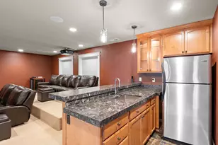 4556 SW Taylors Ferry Rd, Portland, OR 97219 - Photo 31