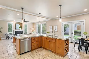 4556 SW Taylors Ferry Rd, Portland, OR 97219 - Photo 13