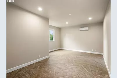 4556 SW Taylors Ferry Rd, Portland, OR 97219 - Photo 41