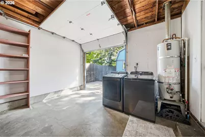 2126 SE 162nd Ave, Portland, OR 97233 - Photo 19