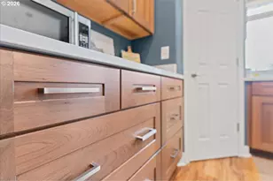 21123 NE Osburn Loop, Fairview, OR 97024 - Photo 11