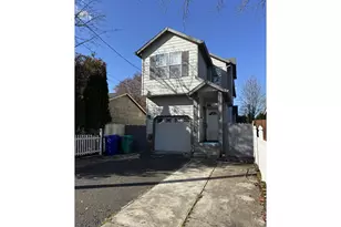 9143 SE Pine St, Portland, OR 97216 - Photo 3