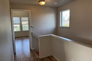 9143 SE Pine St, Portland, OR 97216 - Photo 15