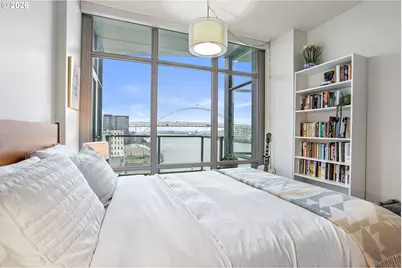 1310 NW Naito Pkwy #1001, Portland, OR 97209 - Photo 23