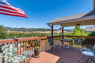 104 Angelcrest Ct, Roseburg, OR 97471 - Photo 21