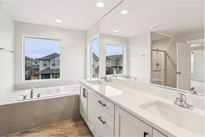 8238 SE Orion Ln, Hillsboro, OR 97123 - Photo 13