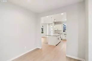 8238 SE Orion Ln, Hillsboro, OR 97123 - Photo 7