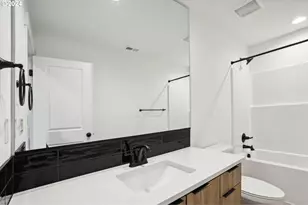 8238 SE Orion Ln, Hillsboro, OR 97123 - Photo 25