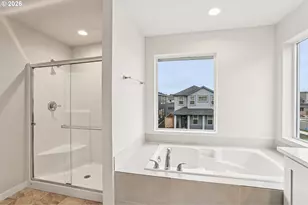 8238 SE Orion Ln, Hillsboro, OR 97123 - Photo 9
