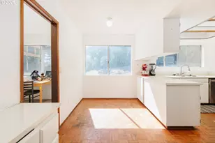 24358 Queen Anne Dr, Philomath, OR 97370 - Photo 11