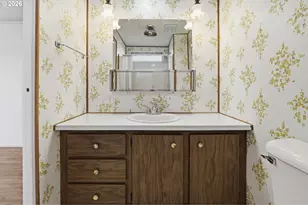 2902 E 2nd St, Newberg, OR 97132 - Photo 17