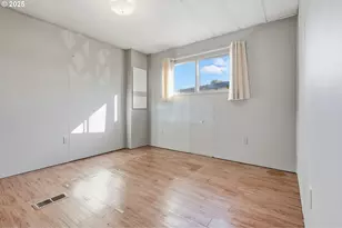 2902 E 2nd St, Newberg, OR 97132 - Photo 21