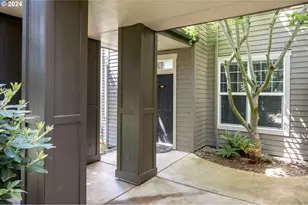2395 Snowberry Ridge Ct, West Linn, OR 97068 - Photo 3