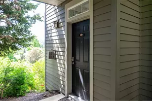 2395 Snowberry Ridge Ct, West Linn, OR 97068 - Photo 3