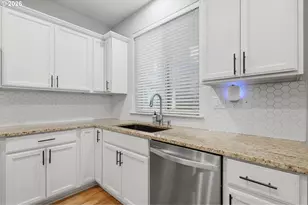 14231 SW Walnut Creek Ct, Portland, OR 97223 - Photo 13