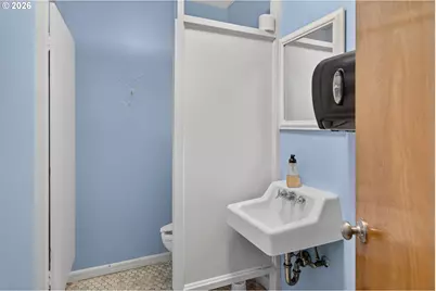 1122 Oak St, The Dalles, OR 97058 - Photo 31
