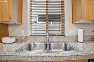 7838 SE Sporri Ln, Milwaukie, OR 97267 - Photo 11