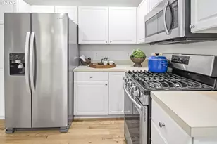 9294 SW Midea Ct, Portland, OR 97225 - Photo 9