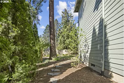 9294 SW Midea Ct, Portland, OR 97225 - Photo 31
