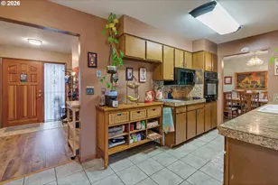 909 NE 177th Ave, Gresham, OR 97230 - Photo 15