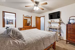 909 NE 177th Ave, Gresham, OR 97230 - Photo 21