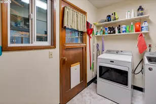 909 NE 177th Ave, Gresham, OR 97230 - Photo 27