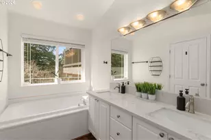 13261 SW Essex Dr, Portland, OR 97223 - Photo 19