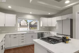 13261 SW Essex Dr, Portland, OR 97223 - Photo 5