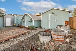 760 Gaileen Way, Harrisburg, OR 97446 - Photo 25