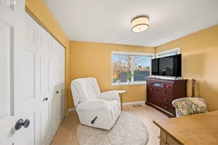 579 Sweetwater Ln, Eugene, OR 97404 - Photo 15