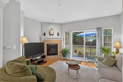 10735 SW Canterbury Ln #102, Tigard, OR 97224 - Photo 3