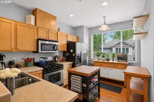 10735 SW Canterbury Ln, Tigard, OR 97224 - Photo 7