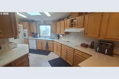 848 Wecoma Loop, Florence, OR 97439 - Photo 7