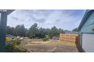 848 Wecoma Loop, Florence, OR 97439 - Photo 15