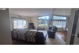 848 Wecoma Loop, Florence, OR 97439 - Photo 9