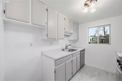 4023 Donald St #K, Eugene, OR 97405 - Photo 3