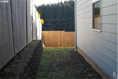 2630 NE 45th St, Lincoln City, OR 97367 - Photo 27