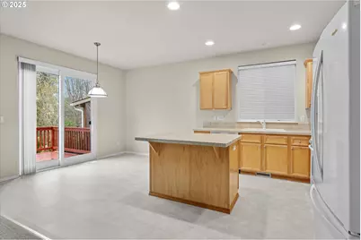 6341 SE Kensington St, Hillsboro, OR 97123 - Photo 3